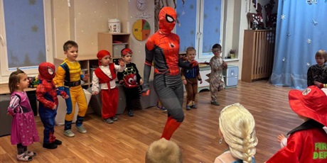 Powiększ grafikę: bal-karnawalowy-673037.jpg