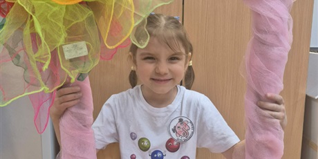 Powiększ grafikę: dzien-smiesznych-fryzur-683427.jpg