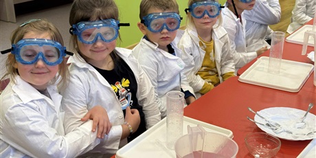 Powiększ grafikę: eksperymenty-z-pania-pink-i-blue-670986.jpg