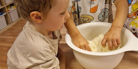 Powiększ grafikę: gr-i-pieczemy-chleb-648622.jpg