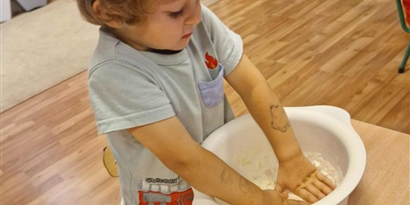 Powiększ grafikę: gr-i-pieczemy-chleb-648625.jpg