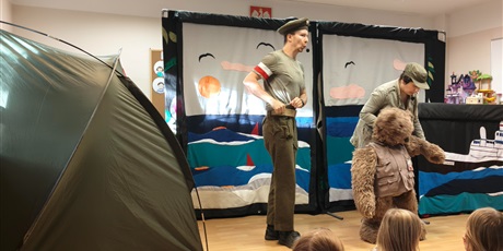 Powiększ grafikę: historia-misia-wojtka-655402.jpg