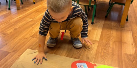 Powiększ grafikę: miedzynarodowy-dzien-praw-dziecka-w-grupie-1-656590.jpg