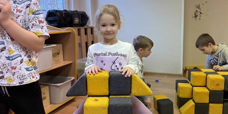 Powiększ grafikę: niesamowite-konstukcje-gr-iii-670974.jpg