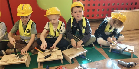 Powiększ grafikę: pazdziernik-w-grupie-5-655330.jpg