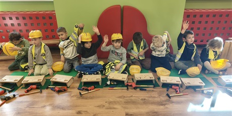 Powiększ grafikę: pazdziernik-w-grupie-5-655333.jpg