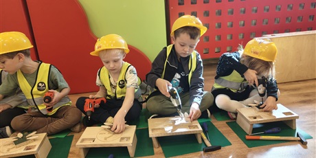 Powiększ grafikę: pazdziernik-w-grupie-5-655336.jpg