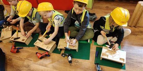 Powiększ grafikę: pazdziernik-w-grupie-5-655338.jpg