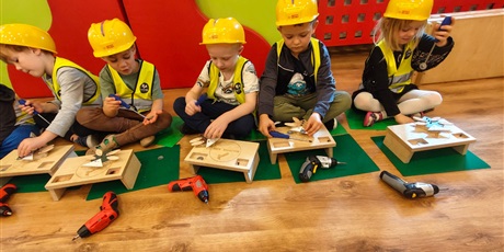 Powiększ grafikę: pazdziernik-w-grupie-5-655344.jpg