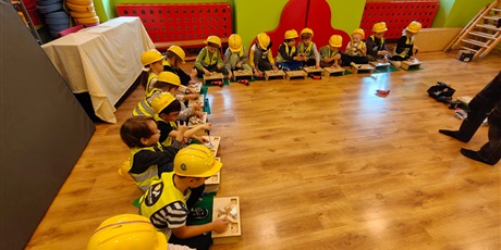 Powiększ grafikę: pazdziernik-w-grupie-5-655345.jpg