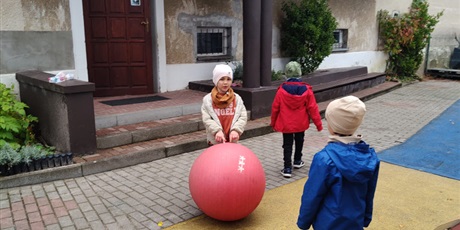 Powiększ grafikę: pazdziernik-w-grupie-5-655359.jpg