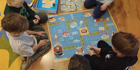 Powiększ grafikę: pazdziernik-w-grupie-5-655382.jpg