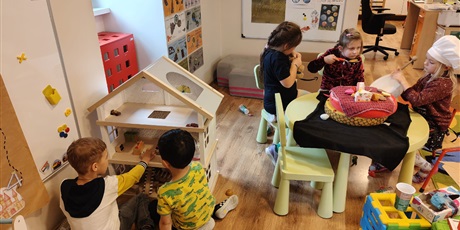 Powiększ grafikę: pazdziernik-w-grupie-5-655383.jpg