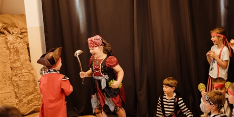 Powiększ grafikę: piraci-zakonczenie-grupy-5-707611.jpg