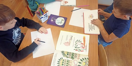 Powiększ grafikę: pomelo-w-grupie-5-686039.jpg