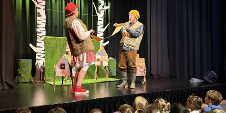 WYCIECZKA DO TEATRU MOSTOWNIA 