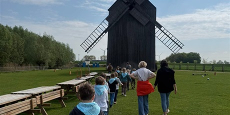 Powiększ grafikę: wycieczka-gr-iii-i-v-707265.jpg
