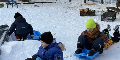 Powiększ grafikę: zimowe-zabawy-670940.jpg