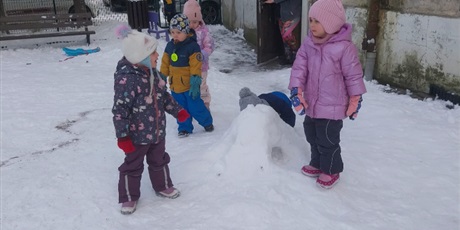 Powiększ grafikę: zimowe-zabawy-671056.jpg