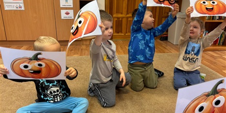 Powiększ grafikę: DYNIOWE ZABAWY