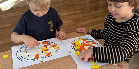 Powiększ grafikę: DYNIOWE ZABAWY