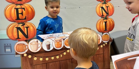 Powiększ grafikę: DYNIOWE ZABAWY