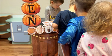 Powiększ grafikę: DYNIOWE ZABAWY