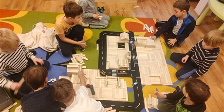 Powiększ grafikę: GRUDZIEŃ