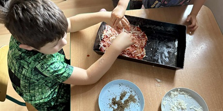 Powiększ grafikę: ROBIMY PIZZĘ :)