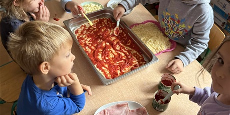 Powiększ grafikę: ROBIMY PIZZĘ :)