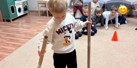 Powiększ grafikę: SPORTY I ZABAWY ZIMOWE