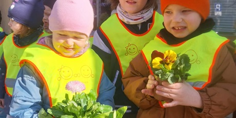 Powiększ grafikę: SZUKAMY OZNAK WIOSNY