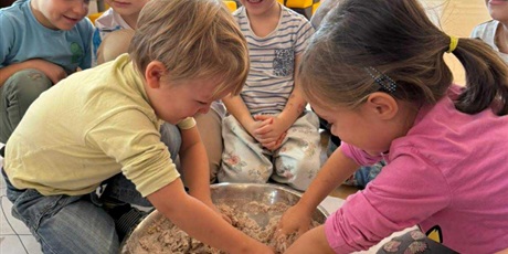 Powiększ grafikę: TWORZYMY JEŻYKI