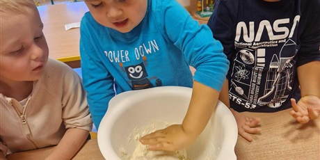 Powiększ grafikę: TWORZYMY JEŻYKI