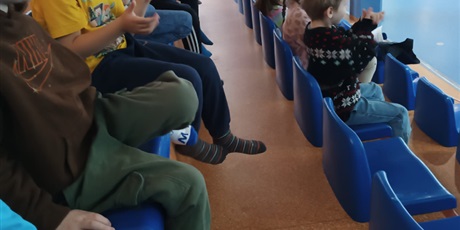 Powiększ grafikę: W GDAŃSKIEJ SZKOLE SZERMIERKI