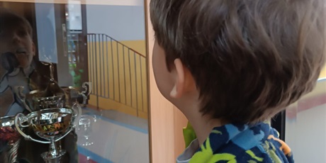 Powiększ grafikę: W GDAŃSKIEJ SZKOLE SZERMIERKI